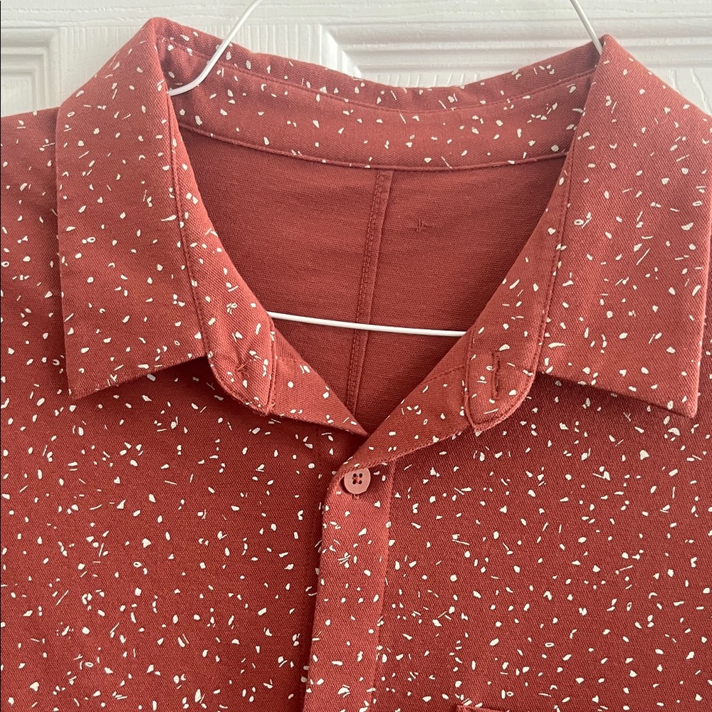 lululemon athletica Rust Patterned Button Down Shirt - Picture 2 of 3